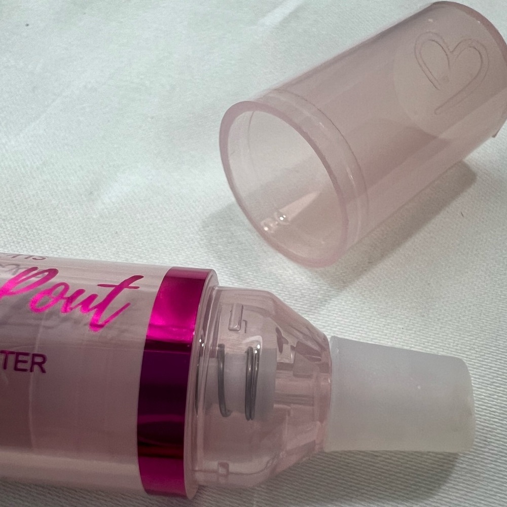 Beauty Creations Plump & Pout Lip Gloss- Mysterty